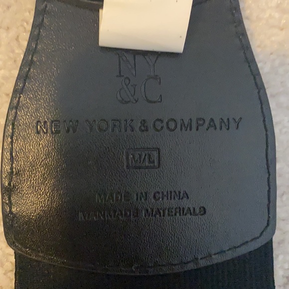 NWT NY&Co M/L black belt. Faux crocodile front - Picture 4 of 5